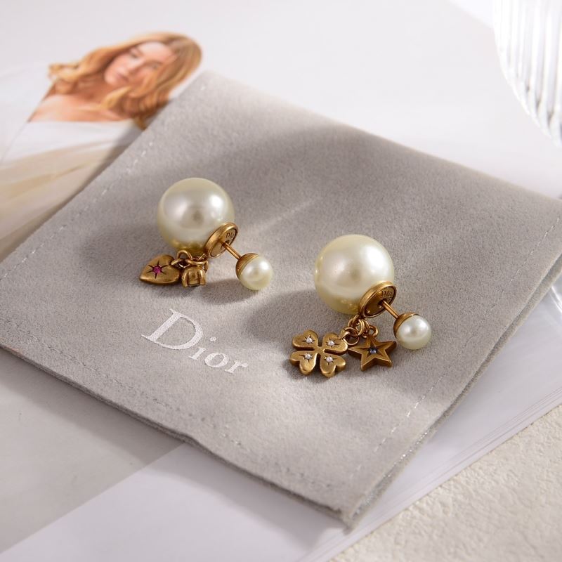 chr1st1an D10r earrings